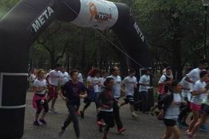 Corredores dedican su tiempo a Fundación Mark