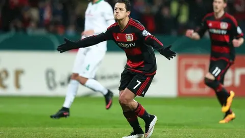 Leverkusen sí analizaría ofertas por Chicharito
