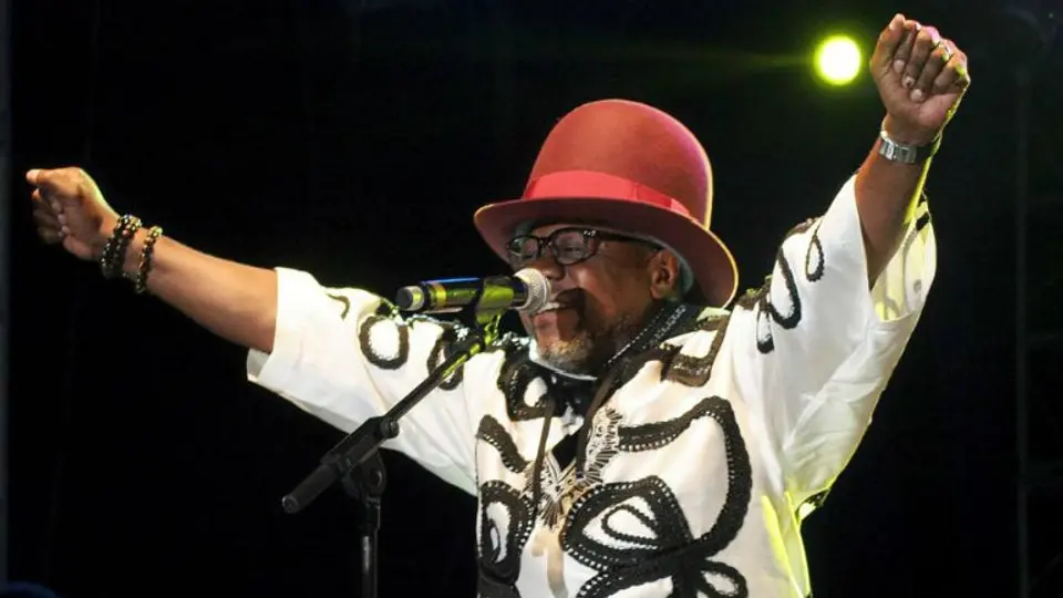 Cantante congoleño fallece en pleno concierto