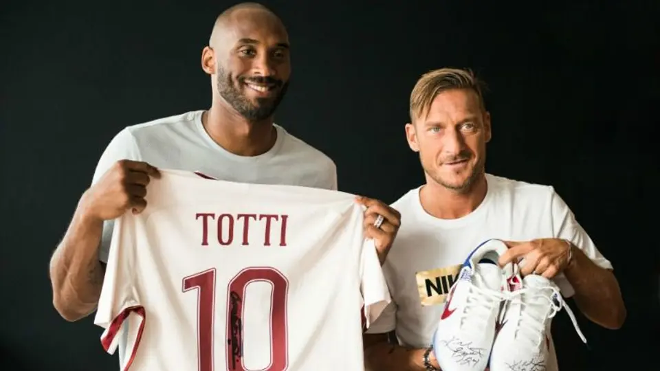 'Yo no soy una leyenda como tú': Totti a Kobe Bryant