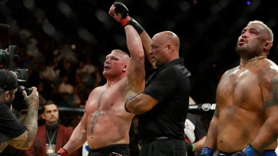 Brock Lesnar tiene un regreso triunfal a UFC