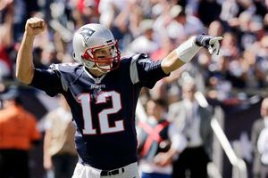 Patriotas aplasta a Jacksonville en histórico día de Brady