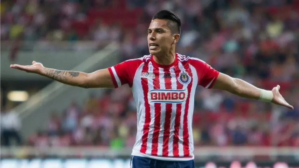 Salcedo, descartado contra Rayados por actitudes negativas