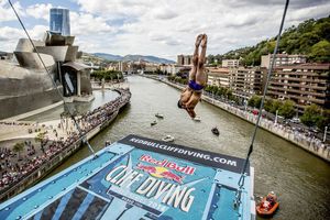 Paredes lucha por segundo lugar del Cliff Diving