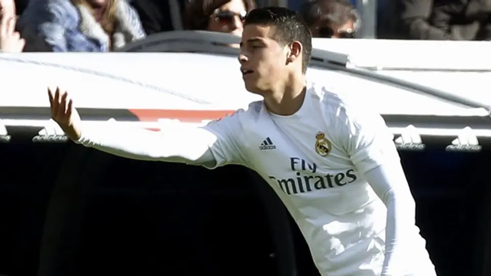 James, multado con 10 mil euros por huir de la policía