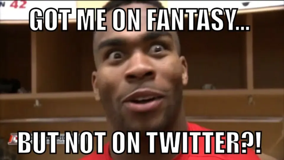 Jugador de NFL 'exige' más seguidores en Twitter