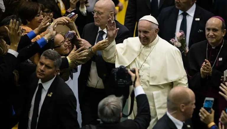 Papa Francisco recibe emotiva despedida de México