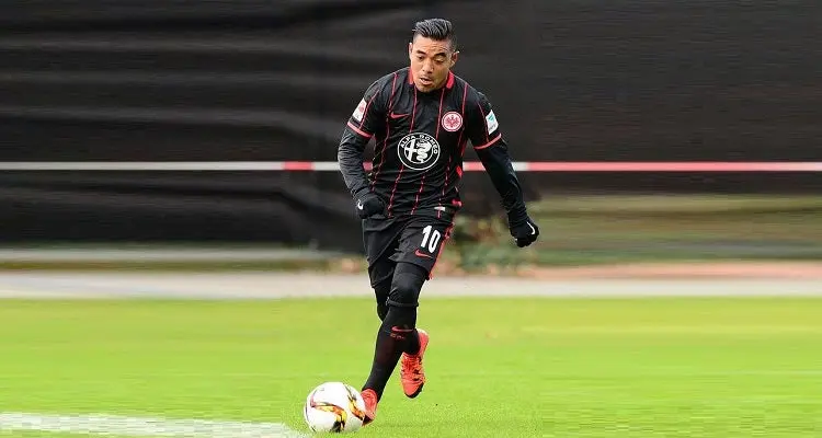 Marco Fabián, en partido del Eintrahct Frankfurt | ESPECIAL