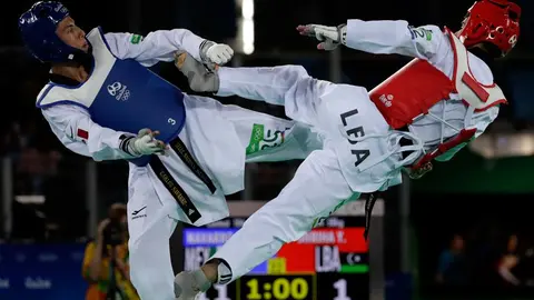 Carlos Navarro muestra poderío en debut en taekwondo