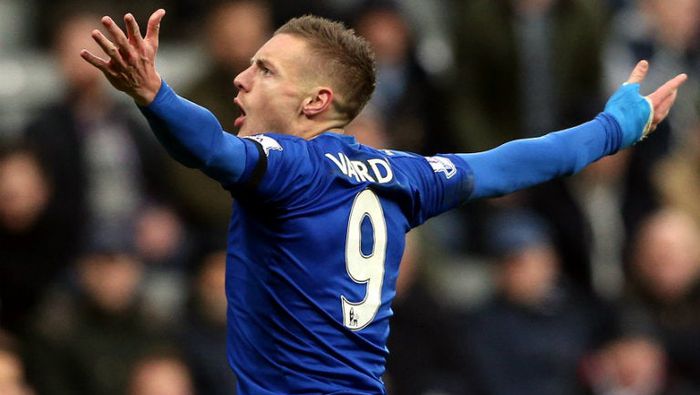 Jamie Vardy festeja un gol con el Leicester City | AP