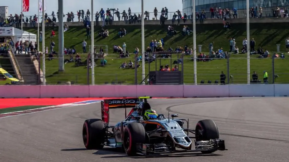 'Ponchadura cambió el resultado de mi carrera': Checo Pérez