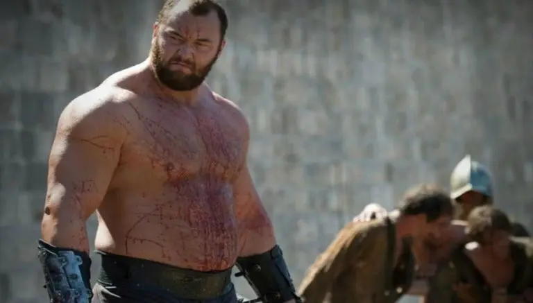 'The Mountain' lanza amenaza a CR7