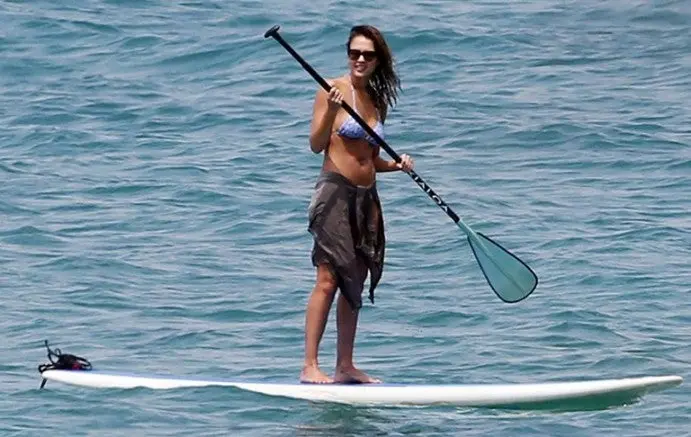 Jessica Alba, una experta en el Paddle Surf