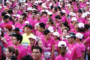 Atletas correrán en contra del cáncer de mama