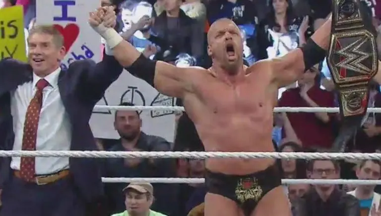 Triple H consigue el campeonato en Royal Rumble