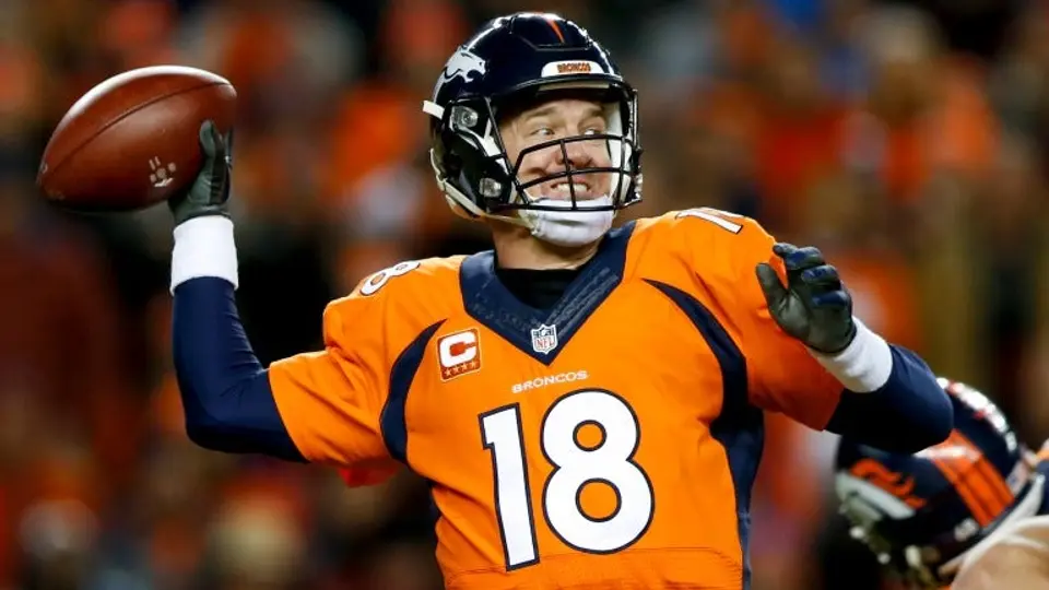 Denver anuncia que Manning será titular en Playoffs