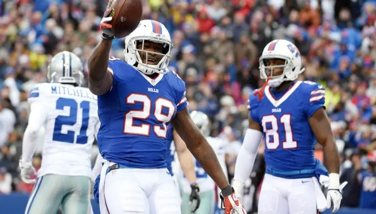 Dallas sigue a la baja y cae contra Buffalo