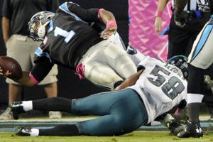 Newton comanda a Carolina en triunfo sobre Filadelfia