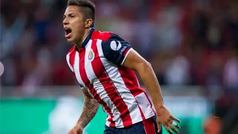 Fiorentina confirma fichaje de Carlos Salcedo