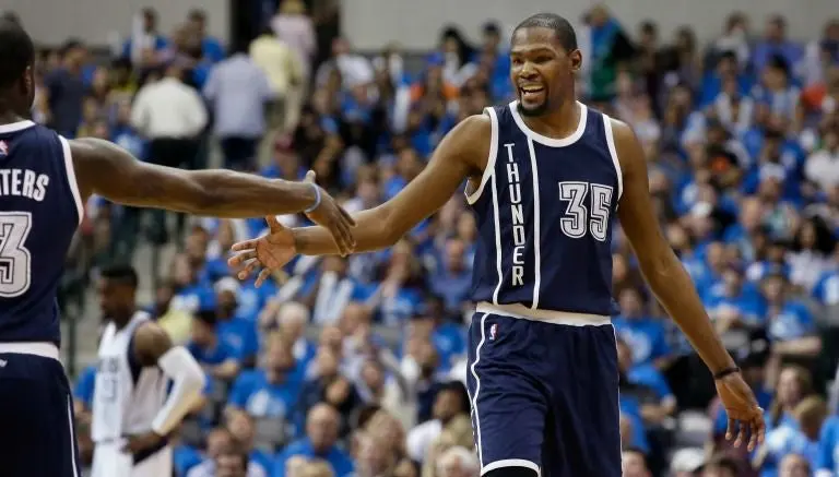 Durant, clave en el triunfo de Thunder sobre Mavs