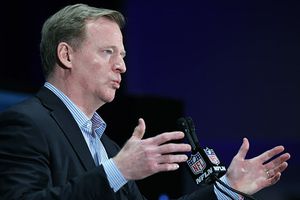 NFL aprueba expulsar a jugadores por conducta antideportiva