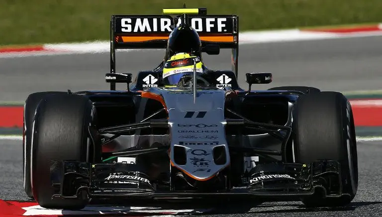 Checo Pérez largará noveno en el GP de España
