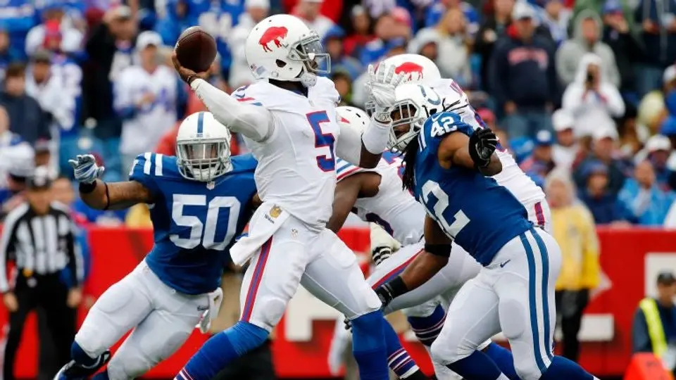 Tyrod Taylor comanda victoria de Bills sobre Potros