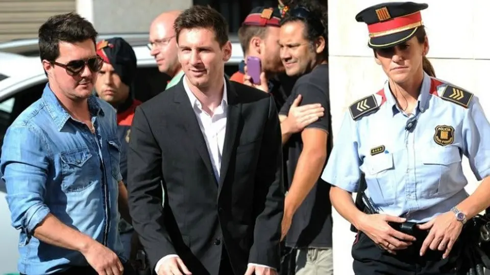 Hermano de Messi, evita juicio por posesión ilegal de arma