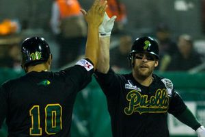Pericos se lleva la Serie del Rey en Tijuana