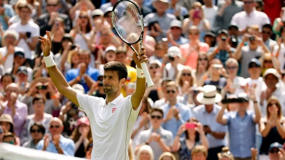 Djokovic arranca con triunfo en Wimbledon