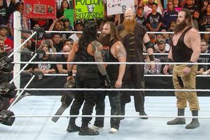Roman Reigns y Bray Wyatt reviven rivalidad en Raw