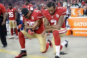 Político de EU acusa a Kaepernick de simpatizar con ISIS