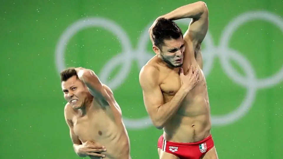 Iván García se consuela con la medalla obtenida en Londres 2012