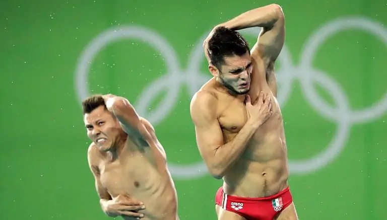 Iván García se consuela con la medalla obtenida en Londres 2012