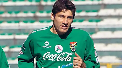 Capitán de Bolivia presta dinero a su Selección para viaje a EU