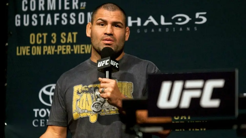 Velásquez tendría revancha contra Werdum en Brasil