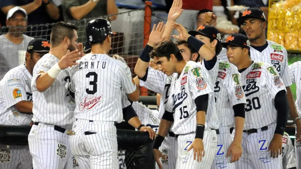 En festival de batazos, Tigres se lleva el primero de la serie