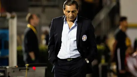 'Pelado' Díaz renuncia a selección de Paraguay