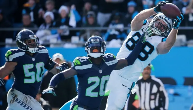 Panteras resiste reacción y avanza a Final de NFC