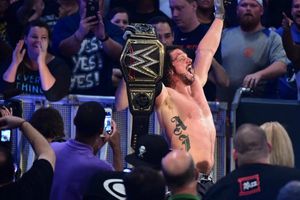 AJ Styles conquista el Campeonato Mundial en Backlash