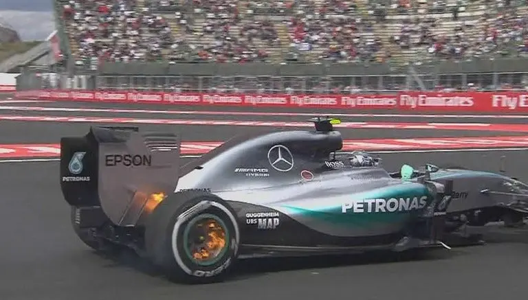 Frenos de Rosberg se incendian en el AHR