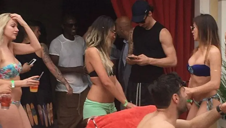 Zlatan y PSG festejan con sensuales chicas en Las Vegas