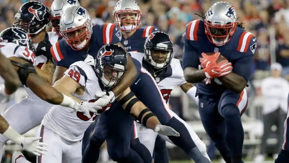 Patriotas blanquea a Texanos con gran actuación de Blount