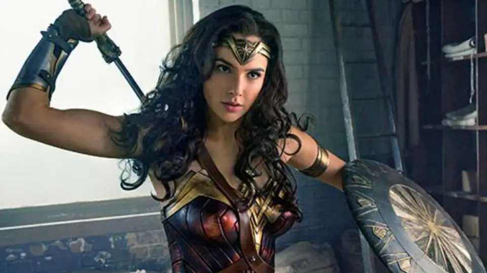Gal Gadot, protagonista en nuevo póster de Mujer Maravilla