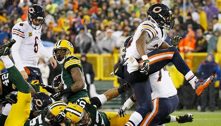 Chicago arruina fiesta de Brett Favre en Green Bay