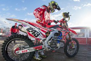 Gajser conquista la 'pole' en Mundial de Motocross en León