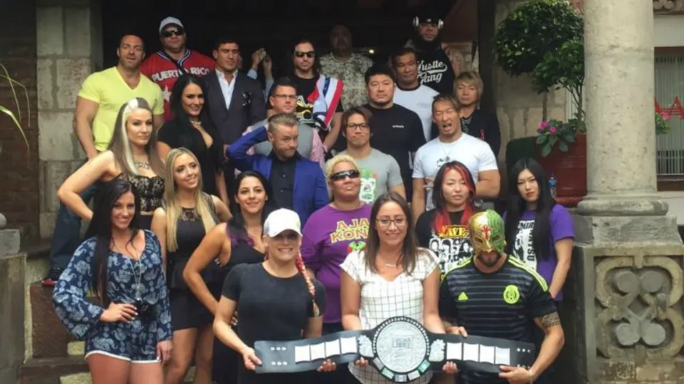 Extranjeros ya están en México para Mundial de lucha libre
