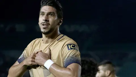 Herrera mantiene a Pumas con aspiraciones de Liguilla