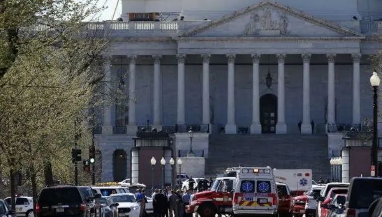 Capitolio, resguardado por reporte de disparos