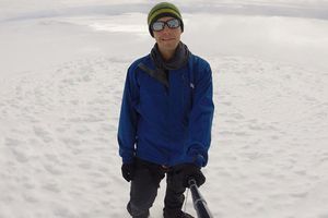 Mexicano conquista cima del Everest tras avalancha en 2014